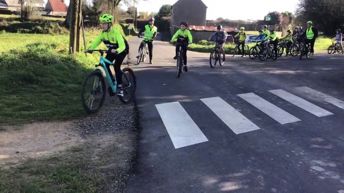 Les u12,13 en sortie vélo direction Bugueles puis Gouermel