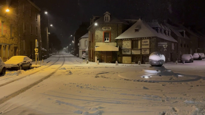 Les images du manteau neigeux à Lamballe dans les Côtes-d'Armor