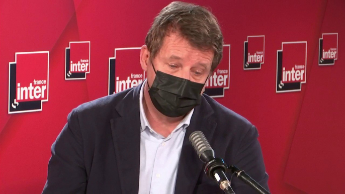 "Je pense qu'Emmanuel Macron ne sort pas du lot, il a fait de l'écologie un discours, des slogans" (Yannick Jadot)