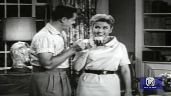 Love That Bob - Season 5 - Episode 4 - Bob and Ravishing Realtor | Robert Cummings, Ann B. Davis