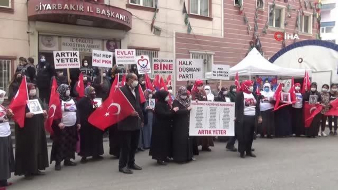 Diyarbakır'da evlat nöbetindeki ailelerden 8 Mart Dünya Kadınlar Günü açıklaması