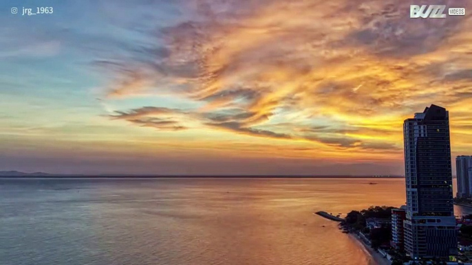 Prachtige time-lapse van zonsopgang in Maleisië