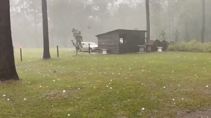 Thunderstorms hammer the Southeast