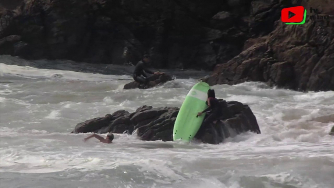 Saint-Pierre Quiberon  |  Sauvetage d'une Surfeuse - TV Quiberon 24/7