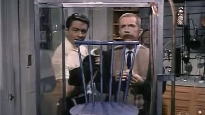 My Favorite Martian S3 E25 Doggone Martin