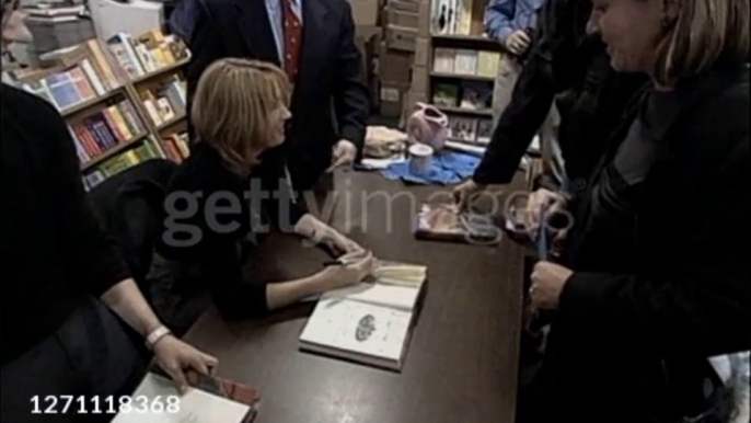 J.K. Rowling en séances de dédicaces à New-York (14/10/1999)