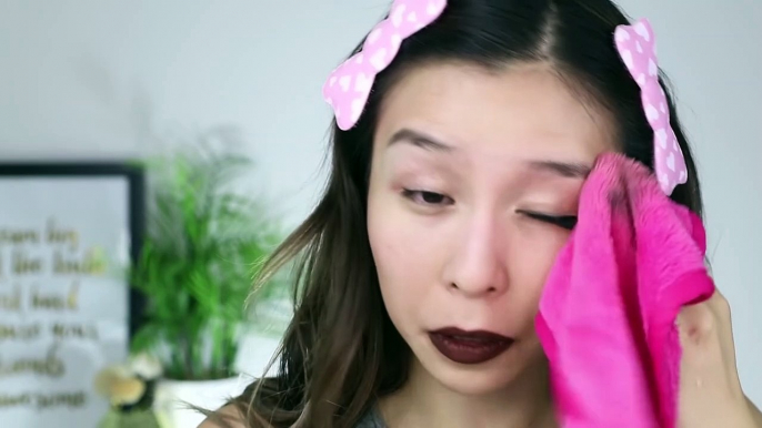 Magic Cloth Erases Makeup With Just Water!!  Tina Tries It