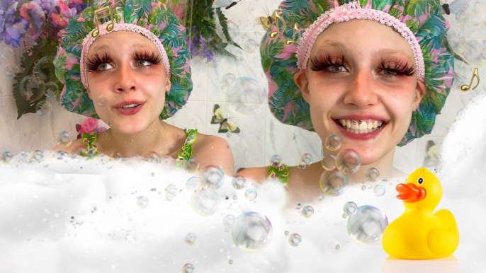 'GIRL ON TV' Singer Chloe Moriondo Sings Billie Eilish in Her Tub | Singing In The Shower | Cosmo