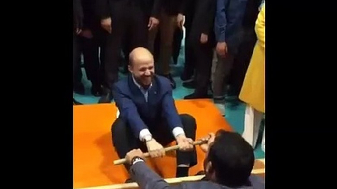 Bilal Erdoğan güreşti Tayyip Erdoğan hakemlik yaptı