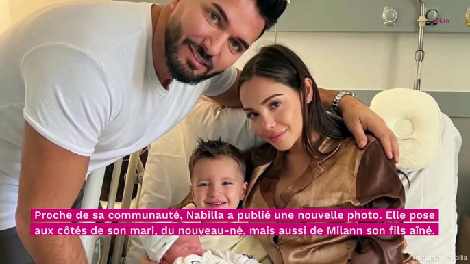 Nabilla maman pour la deuxième fois : la photo touchante de la famille au complet