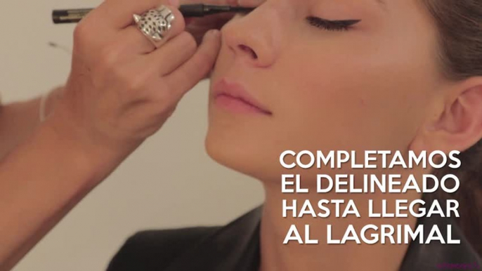 Tutorial de maquillaje: cómo hacer un delineado rasgado