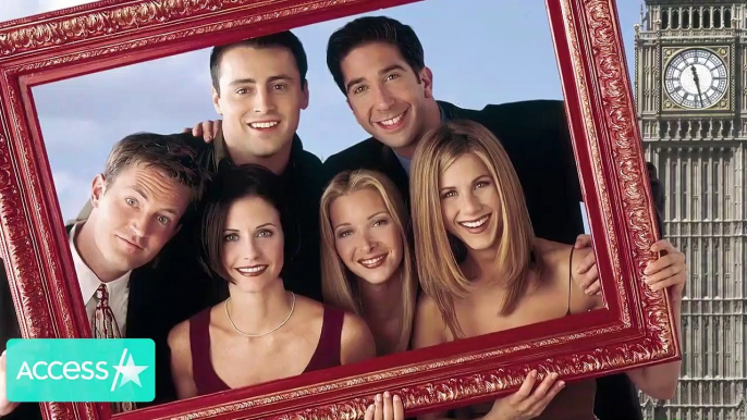 David Schwimmer & Jennifer Aniston Hug In ‘Friends’ Reunion Pic