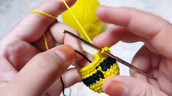 Amigurumi Bumble Bee Keychain | Amigurumi Gantungan Kunci  Free Pattern