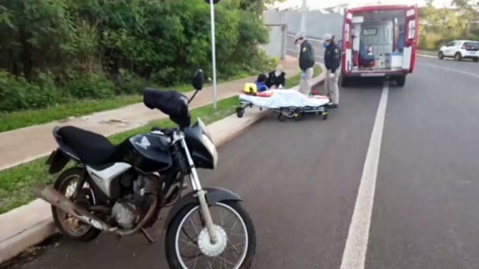 Motociclista fica ferido após sofrer queda de moto no Bairro Canadá