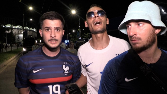 « M'Bappé, t'as déconné !» : les supporters français déçus à la sortie de France-Suisse