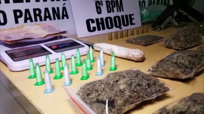 Suspeito de tráfico é preso pelo Choque com pistola e porções de maconha e cocaína em apartamento no Riviera