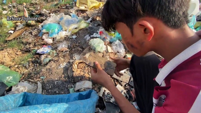 Restoring abandoned destroyed phone For homeless Boy