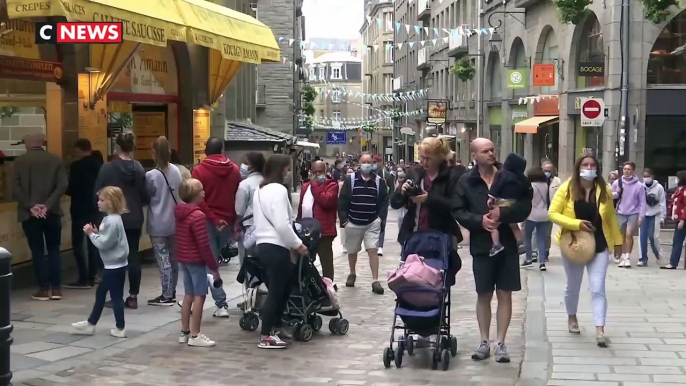 Coronavirus: A Saint-Malo, en Ille-et-Vilaine, le port du masque en extérieur reste obligatoire - Sorti des remparts, le masque n'est plus obligatoire - VIDEO