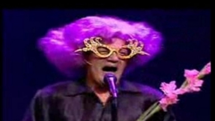 Linie 3 - Dame Edna Ouverture