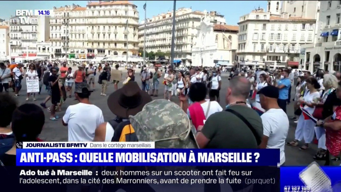 À Marseille, plus de 1000 manifestants anti-pass se sont rassemblés sur le Vieux Port