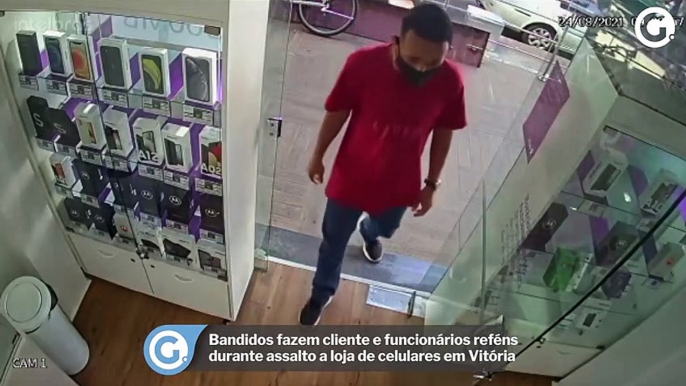 Bandidos fazem cliente e funcionários reféns durante assalto a loja de celulares em Vitória