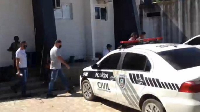 Acusado de agredir jovens com garrafa durante vaquejada é transferido para presídio de Cajazeiras