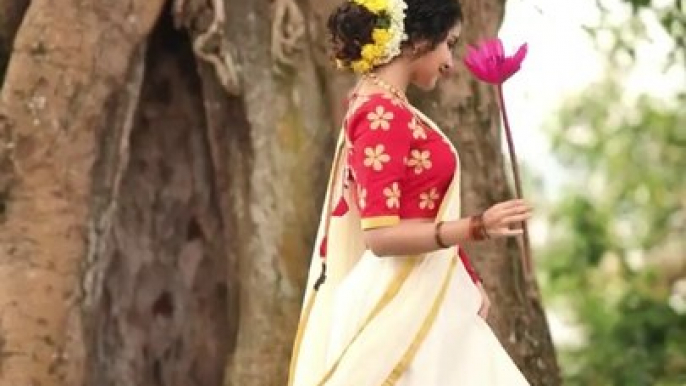 Anupama Parameswaran Latest Photoshoot Video in Kerala Saree - Kerala9.com