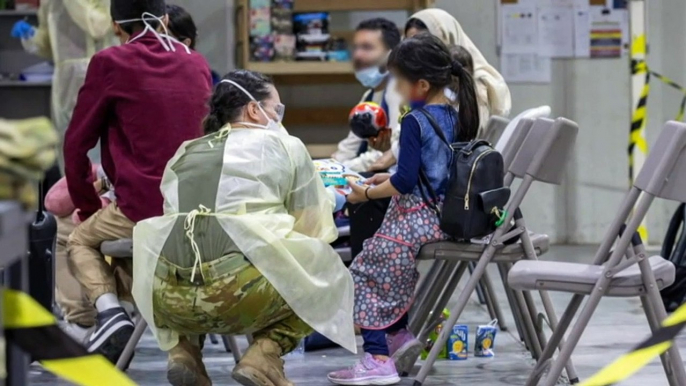 Another 1000 people flown out of Kabul on RAAF flights