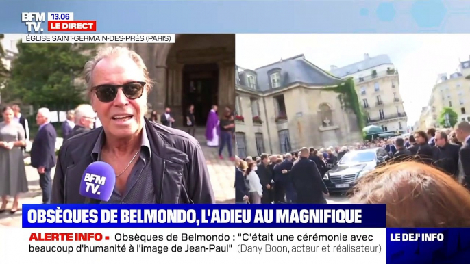 Michel Leeb raconte l'hommage d'Alain Delon à Jean-Paul Belmondo lors des obsèques de ce dernier à Paris, le 10 septembre 2021.