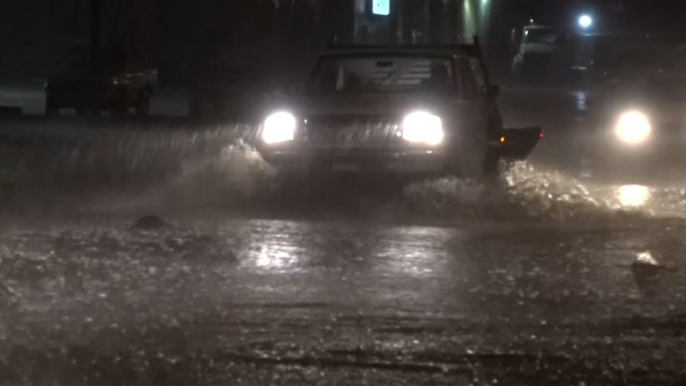 Powerful thunderstorms hammer the Plains