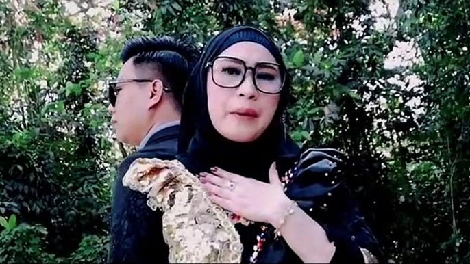 y2mate.com - Lagu Bugis TerbaruMeloni Yaga Tetteni YolaYuki Vii feat Dewi Kaddi_480p