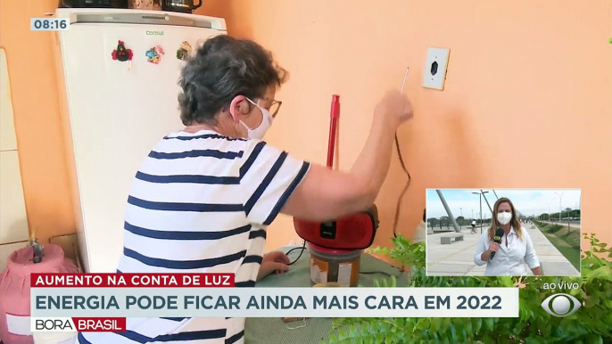 Prepare o bolso para a conta de luz. A energia elétrica pode ficar ainda mais cara no ano que vem.