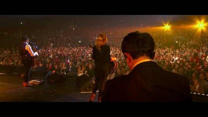 Laurent Voulzy et Alain Souchon chantent "Rockollection" en live (2015)