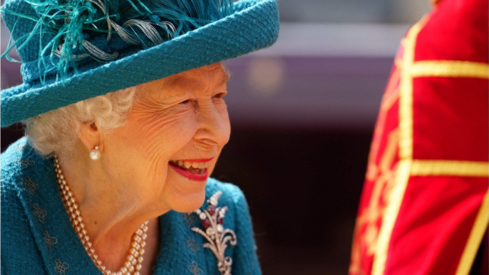 Queen Elizabeth has been advised to rest for two more weeks