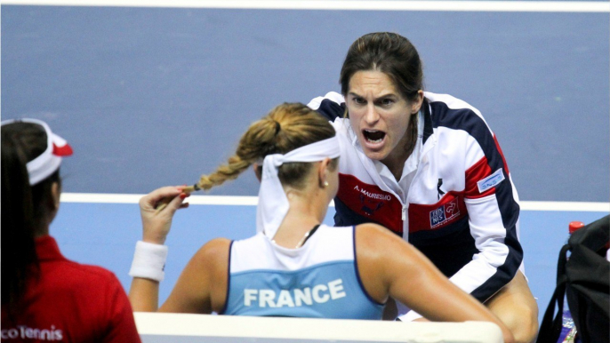 VOICI// Le gros coup de gueule d’Amélie Mauresmo sur les demi-finales dames