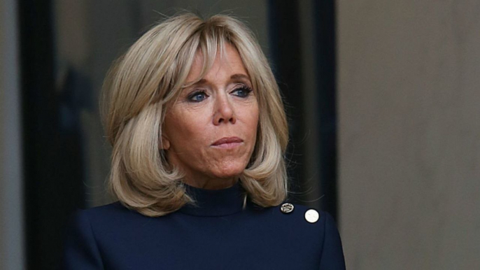 VOICI Brigitte Macron : voici ce qu’elle a fait à la fin des obsèques de son frère