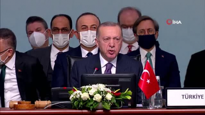 Cumhurbaşkanı Recep Tayyip Erdoğan, III. Türkiye-Afrika Ortaklık Zirvesi'nin açılış oturumunda açıklamalarda bulundu