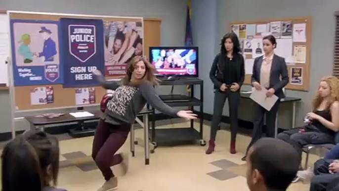 Brooklyn Nine-Nine Saison 2 - Teaser (EN)