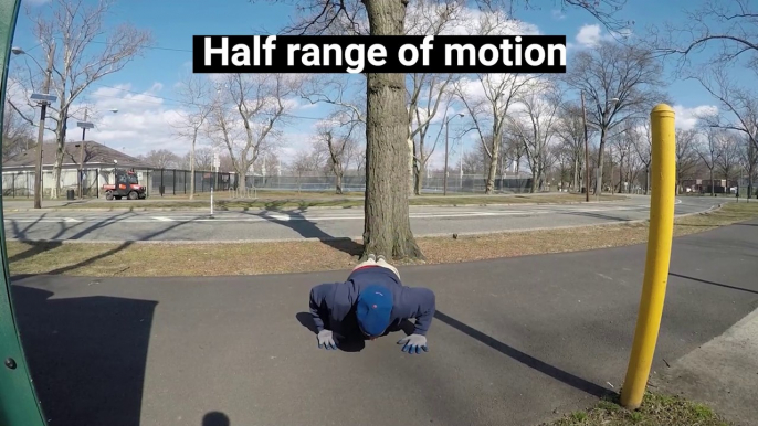 Half range push ups vs Full range push ups - تمرين الضغط بالمدي الحركي الصحيح