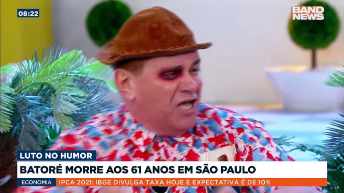 O corpo do humorista Batoré será enterrado nesta manhã em Cabreúva, no interior de São Paulo. Ele morreu aos 61 anos, vítima de um câncer.Saiba mais em youtube.com.br/bandjornalismo#BandNews #humorista #enterro #Batoré