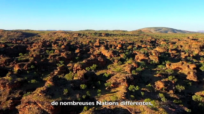 Vidéo de la Galerie Bendigo consacrée à l'exposition "Piinpi mode aborigène contemporaine"