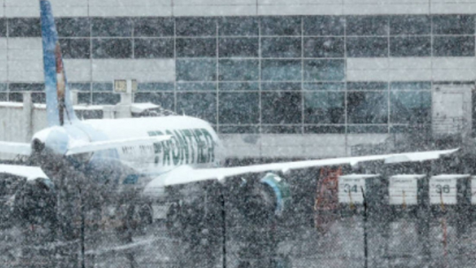 Thousands of Flights Canceled As Winter Storm Landon Hits US