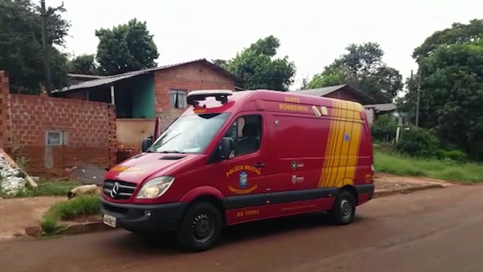 Homem sofre queda no interior de lote no Belmonte e é socorrido pelo Siate