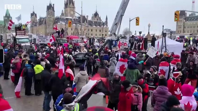 Ottawa locals plead for end of trucker protest in Canadian capital