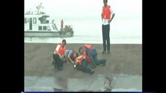 Ship with over 450 on board sinks in Yangtze river