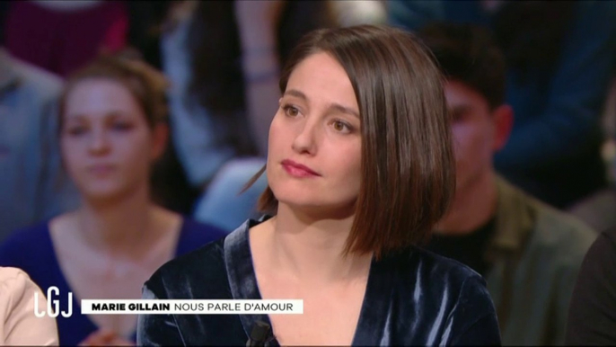 Le Grand Journal - Marie Gillain _j'vais parler en face de mes nichons