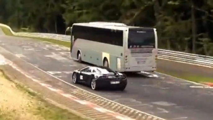 Le célèbre circuit de Nürburgring ouvre ses portes à des véhicules... inhabituels