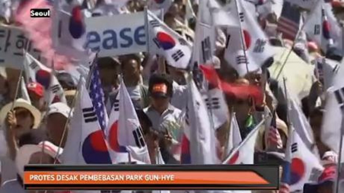 Protes desak pembebasan Park Geun Hye