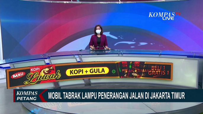 Hilang Kendali Karena Mengebut, Mobil Tabrak Beton Pembatas dan Lampu Jalan di Duren Sawit!