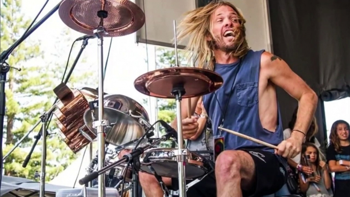 5 Messy And Steamy Dating Affairs Taylor Hawkins Had Before His Death Foo Fighters Cause Of Death